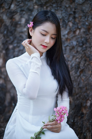 男生和女生一起打斗地主